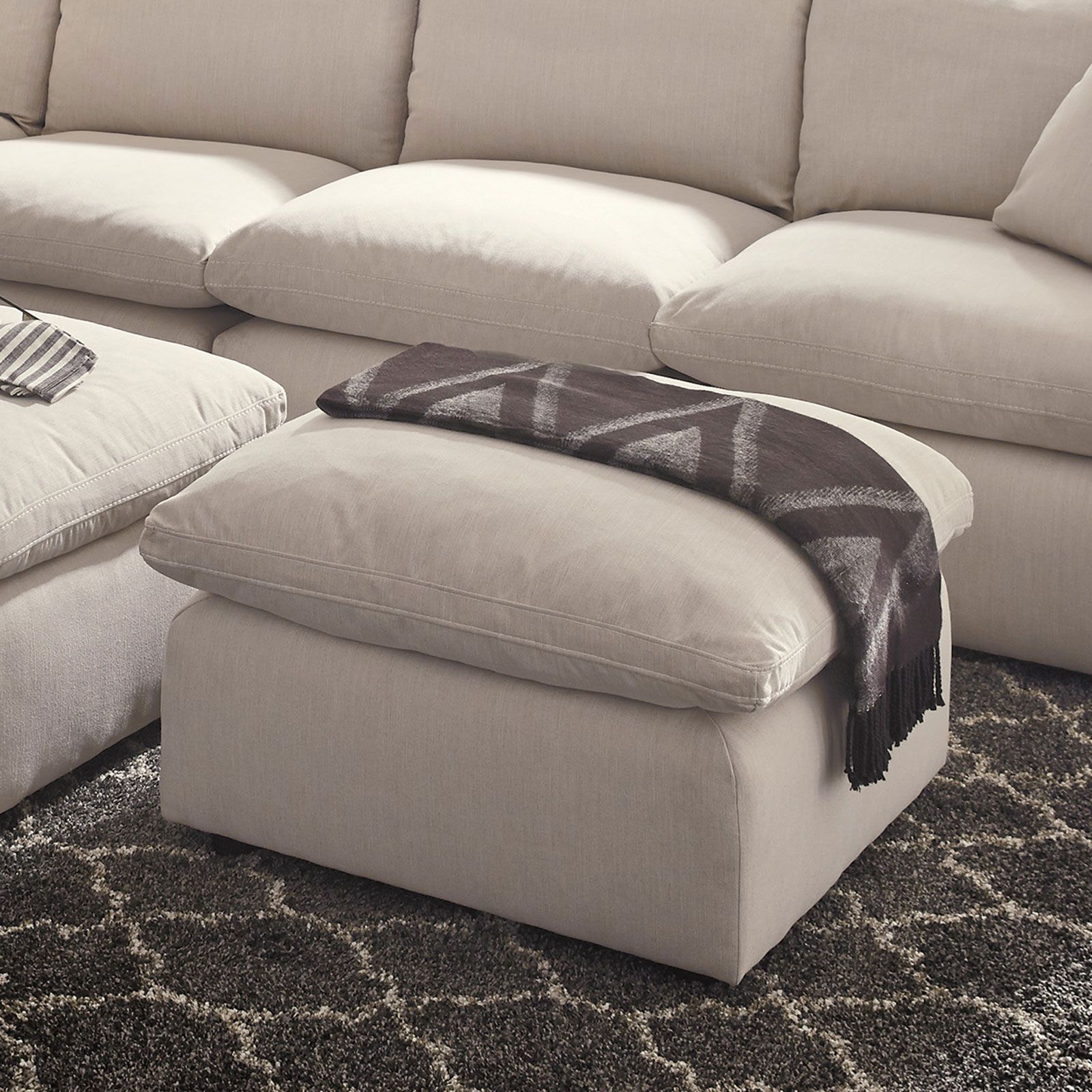 Savesto Ottoman