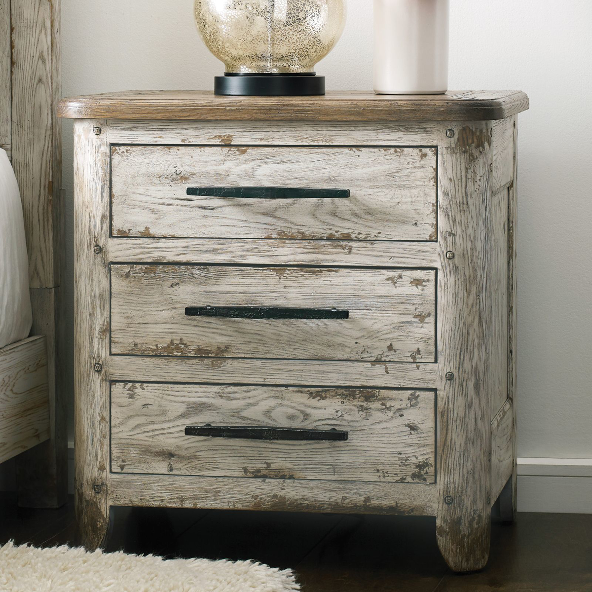 Picture of Dupont Willow Nightstand