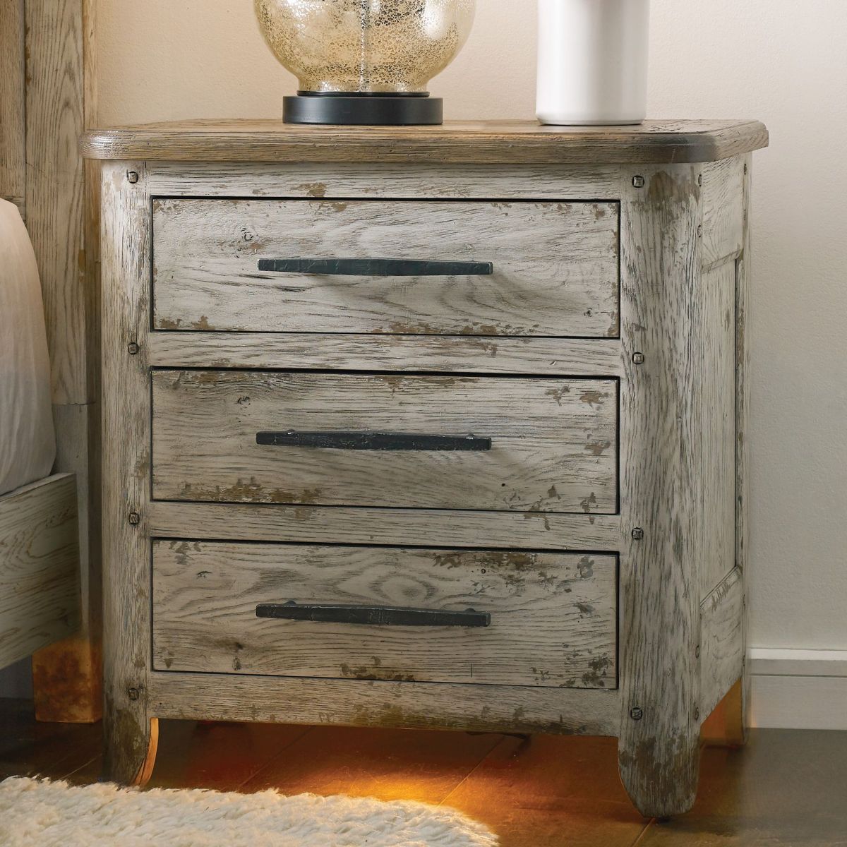 Picture of Dupont Willow Nightstand