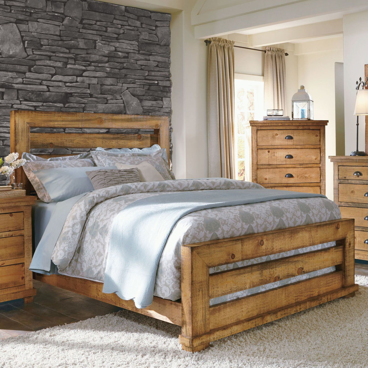 Picture of Pine Queen Bed