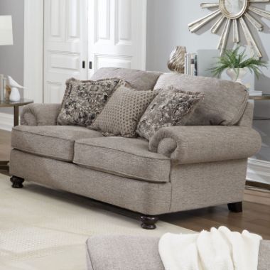 Freemont Loveseat