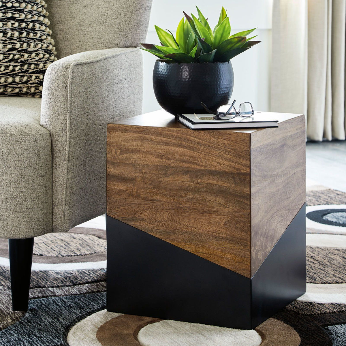 Picture of Trailbend Accent Table