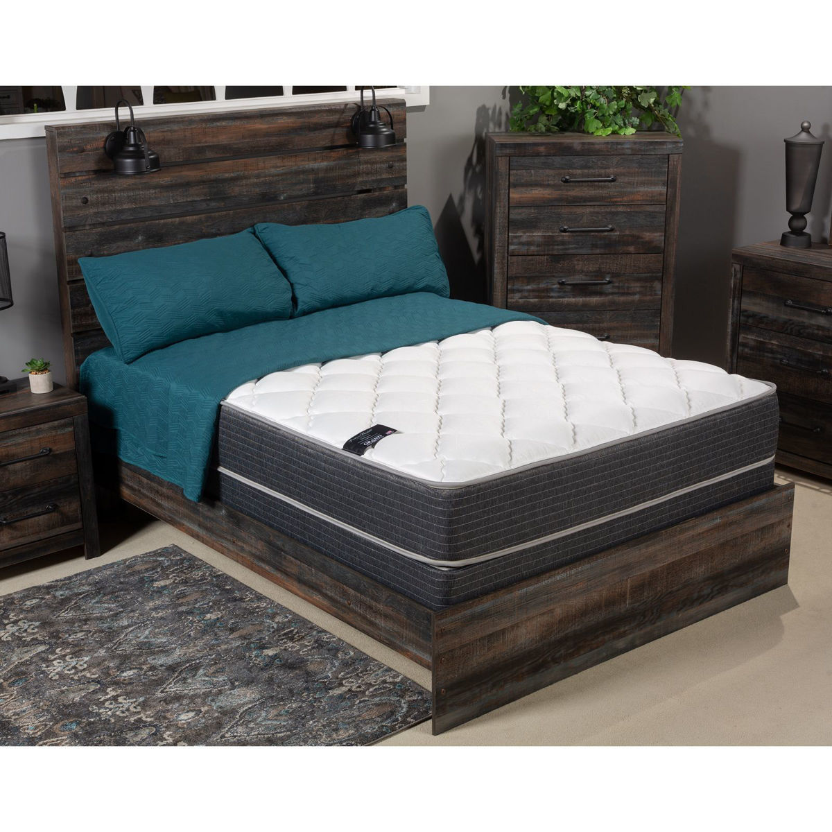 Picture of Twin Oakhurst Plush Mattress Set