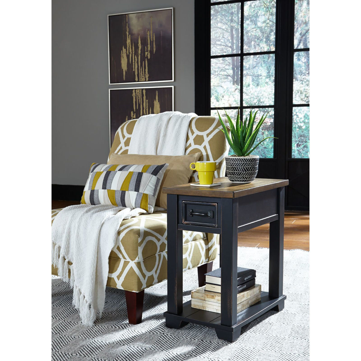 Picture of Ashland Chairside Table