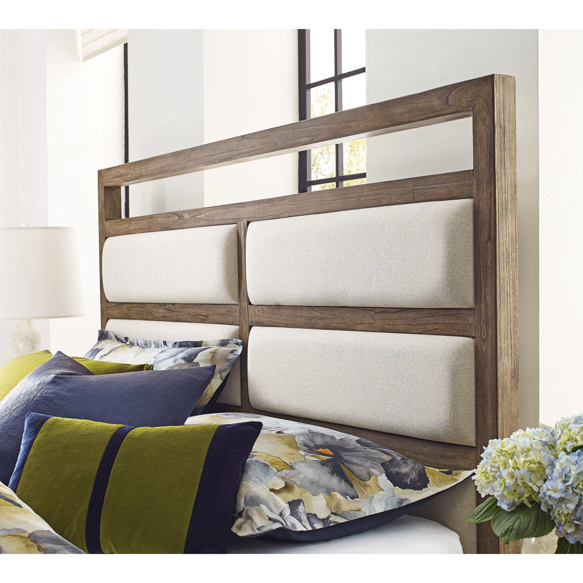 Picture of Wyatt Upholstered Queen Bed