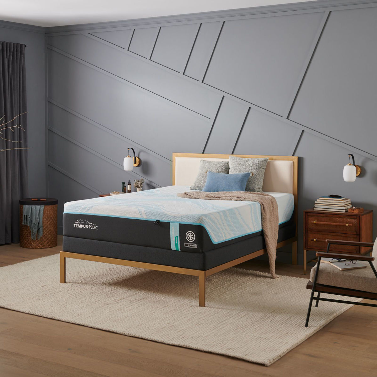 Picture of TEMPUR-ProBreeze Medium Hybrid 2.0 Queen Mattress Set