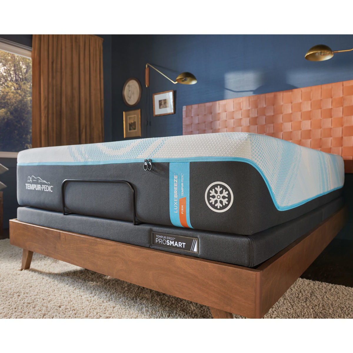 Picture of TEMPUR-LuxeBreeze Firm 2.0 Queen Mattress Set