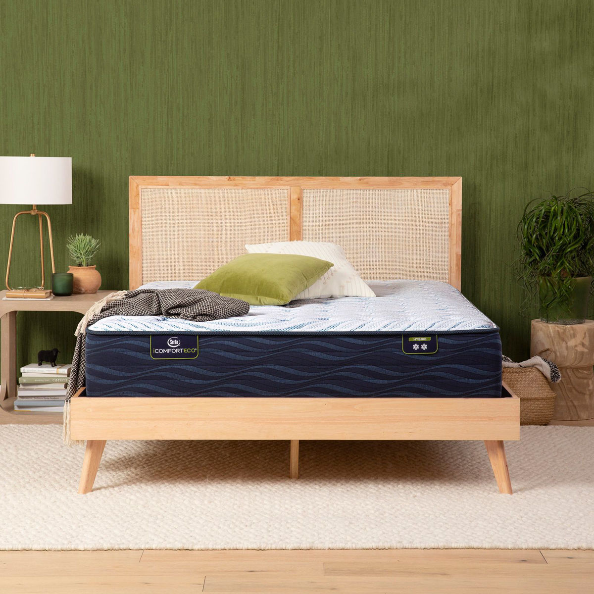 Picture of iComfortECO™️ Q10 Medium Hybrid Twin Mattress Set