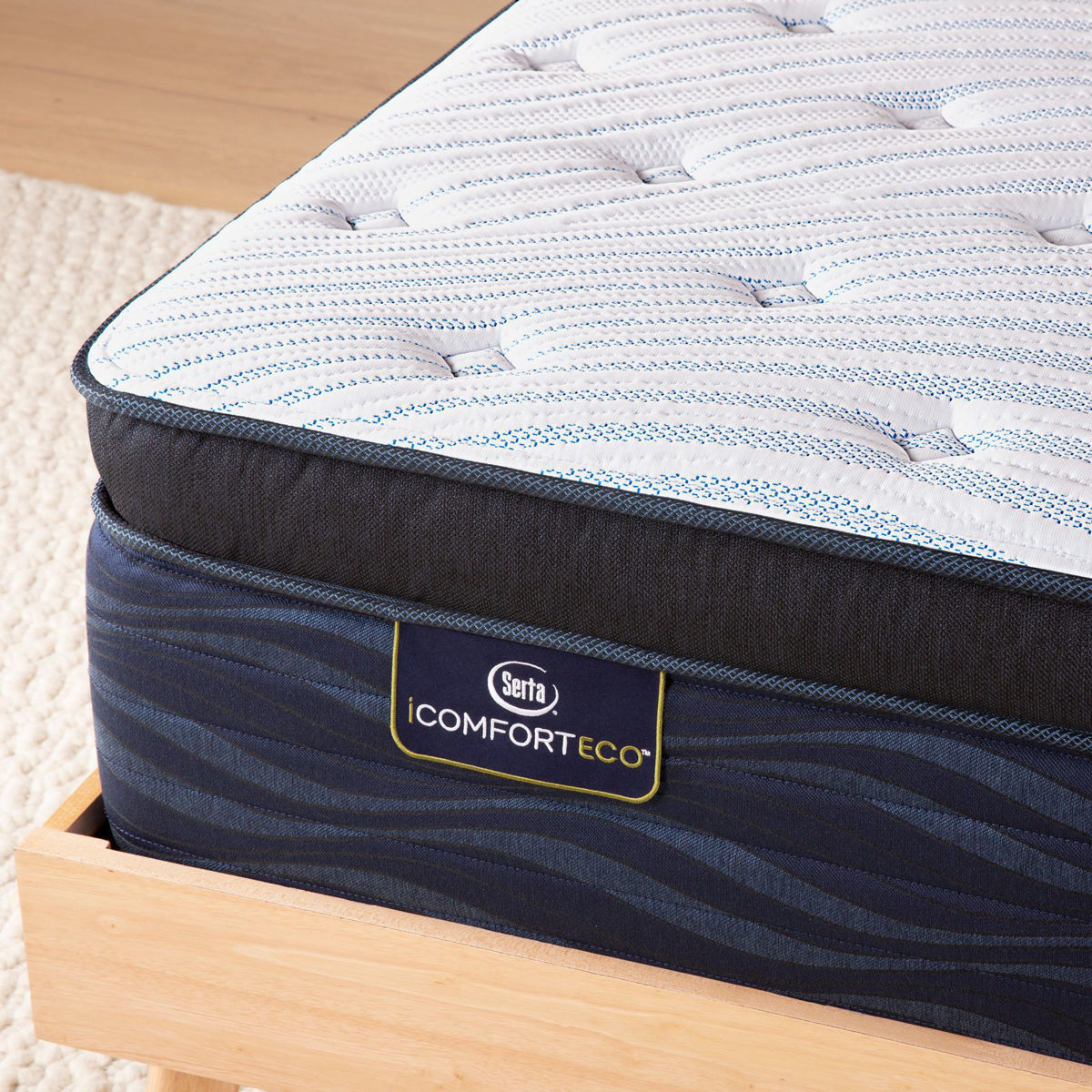 Picture of iComfortECO™️ Q20GL Plush Hybrid Pillow Top Mattress Set