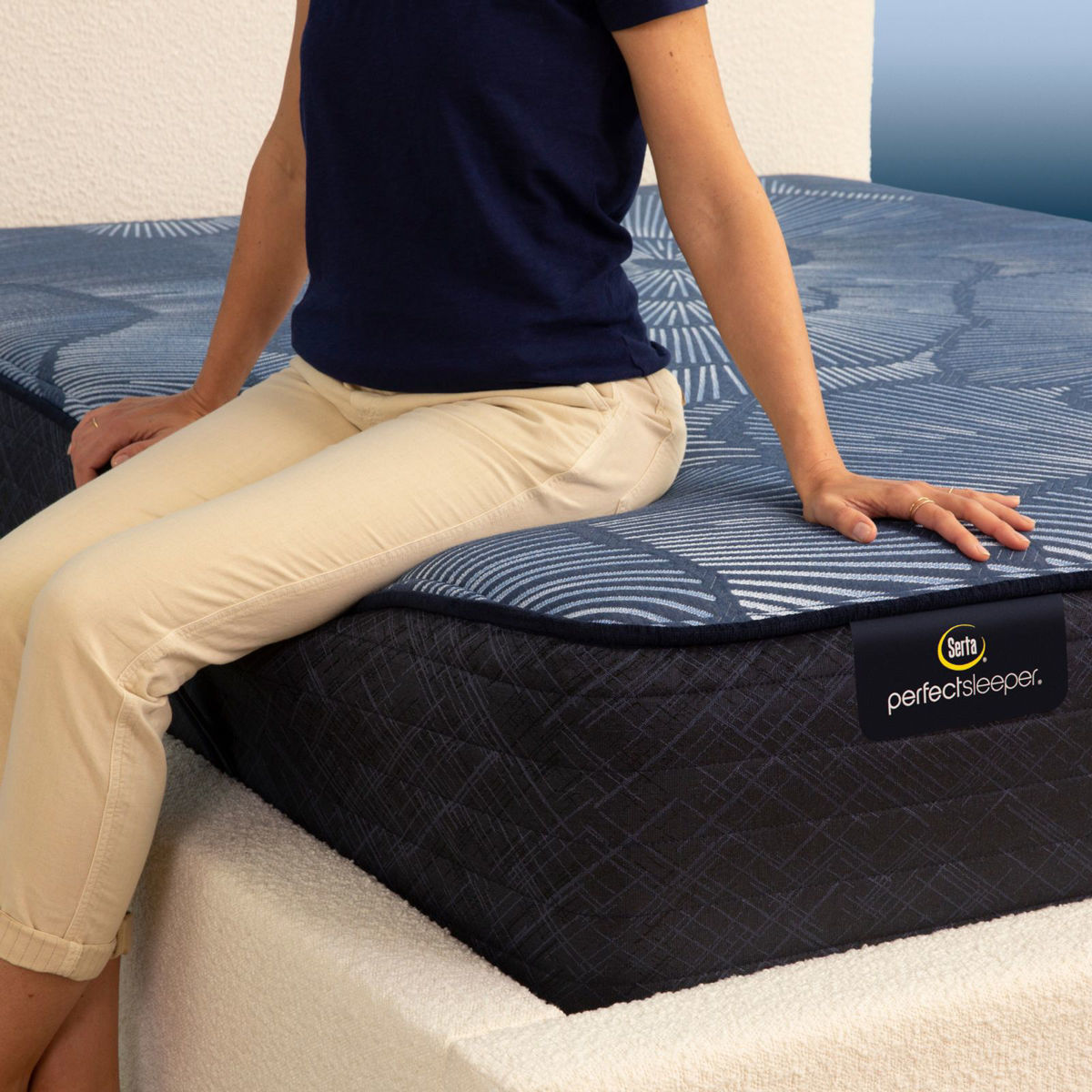 Picture of Twin Enchanting Sleep Firm Hybrid Mattress