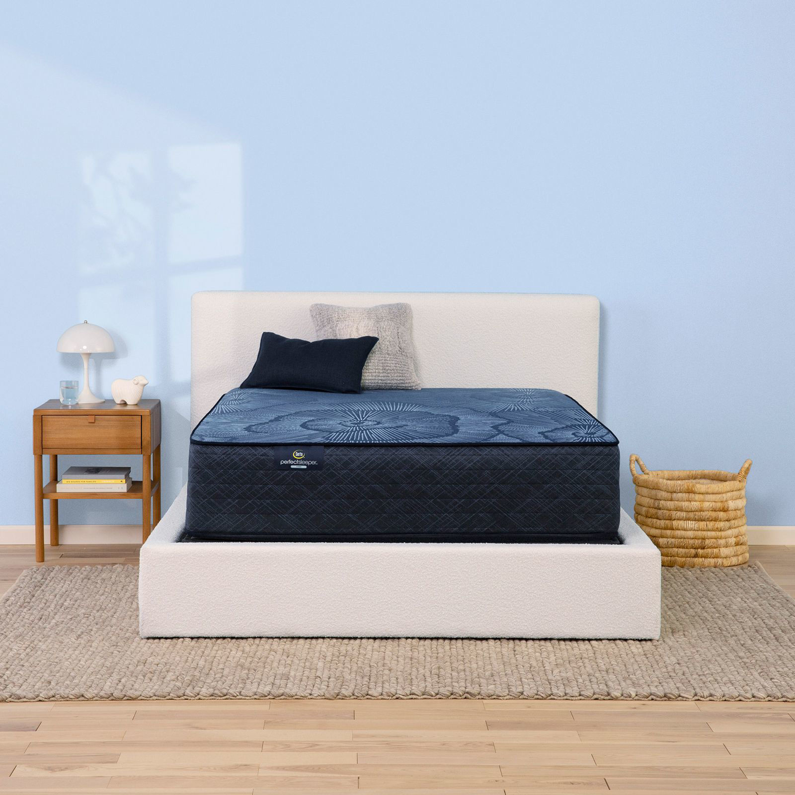 Serta plush store hybrid mattress