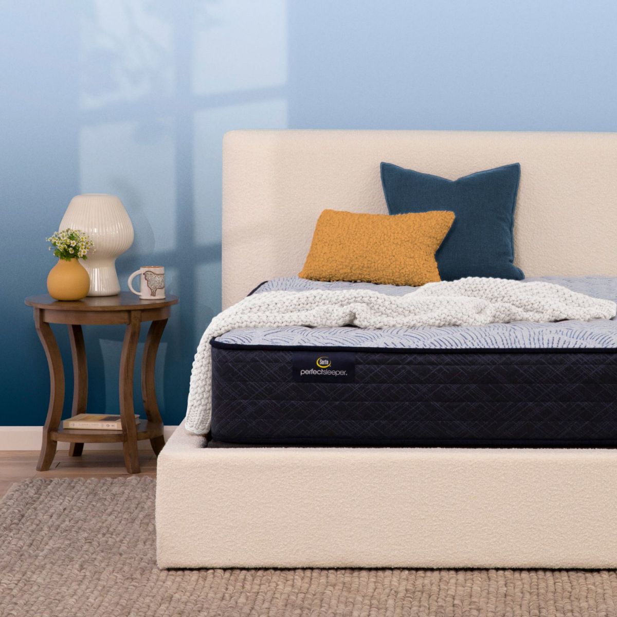 Picture of Barbosa Sky Firm Mattress Set