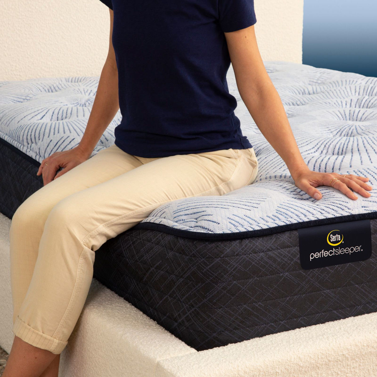 Picture of Queen Barbosa Sky Plush Mattress