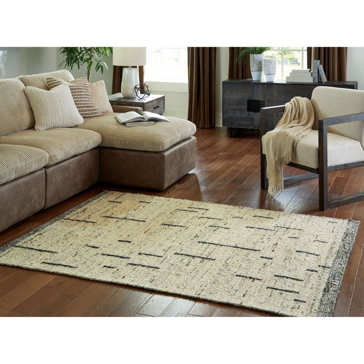 Picture of Mortis 5’ x 7’ Rug