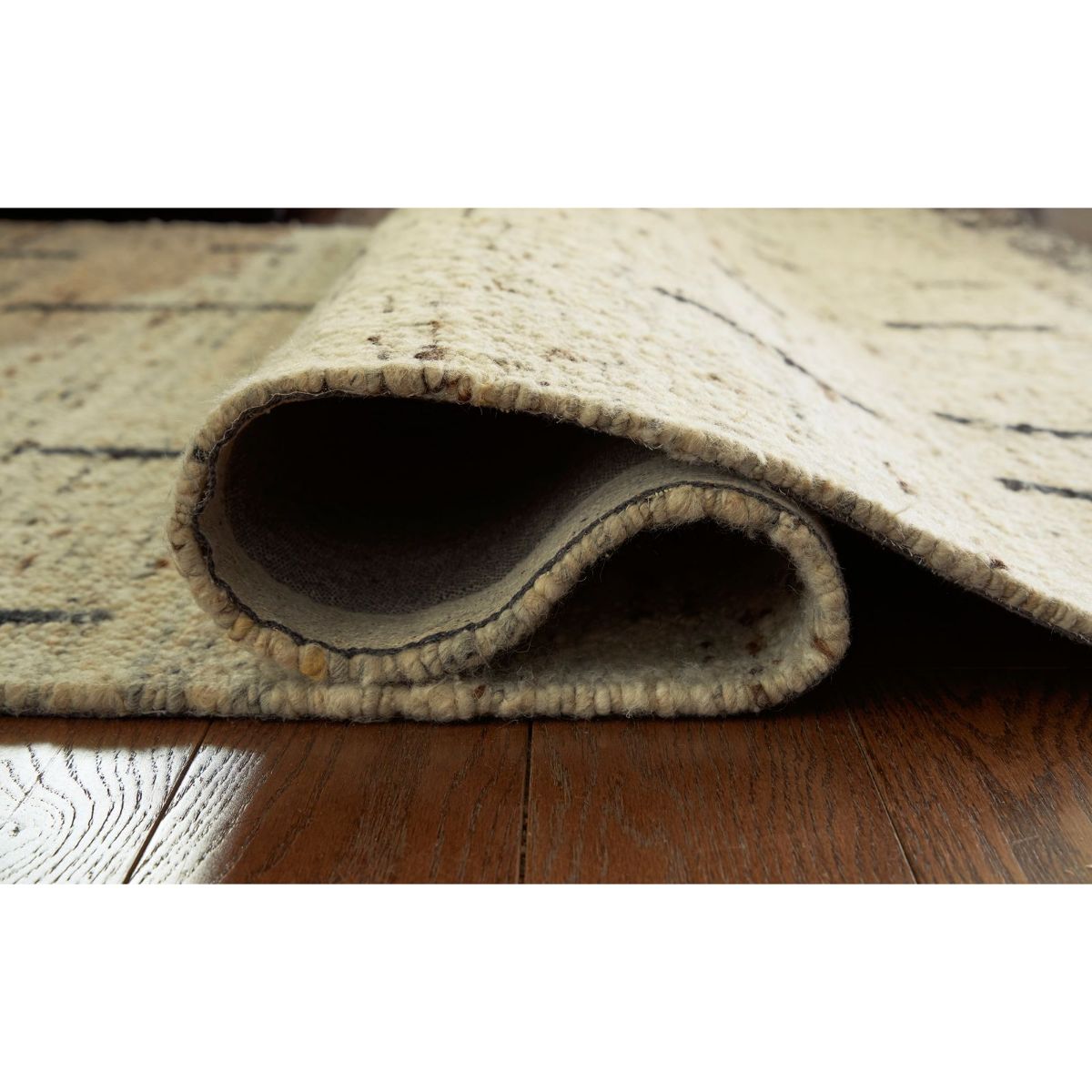 Picture of Mortis 5’ x 7’ Rug