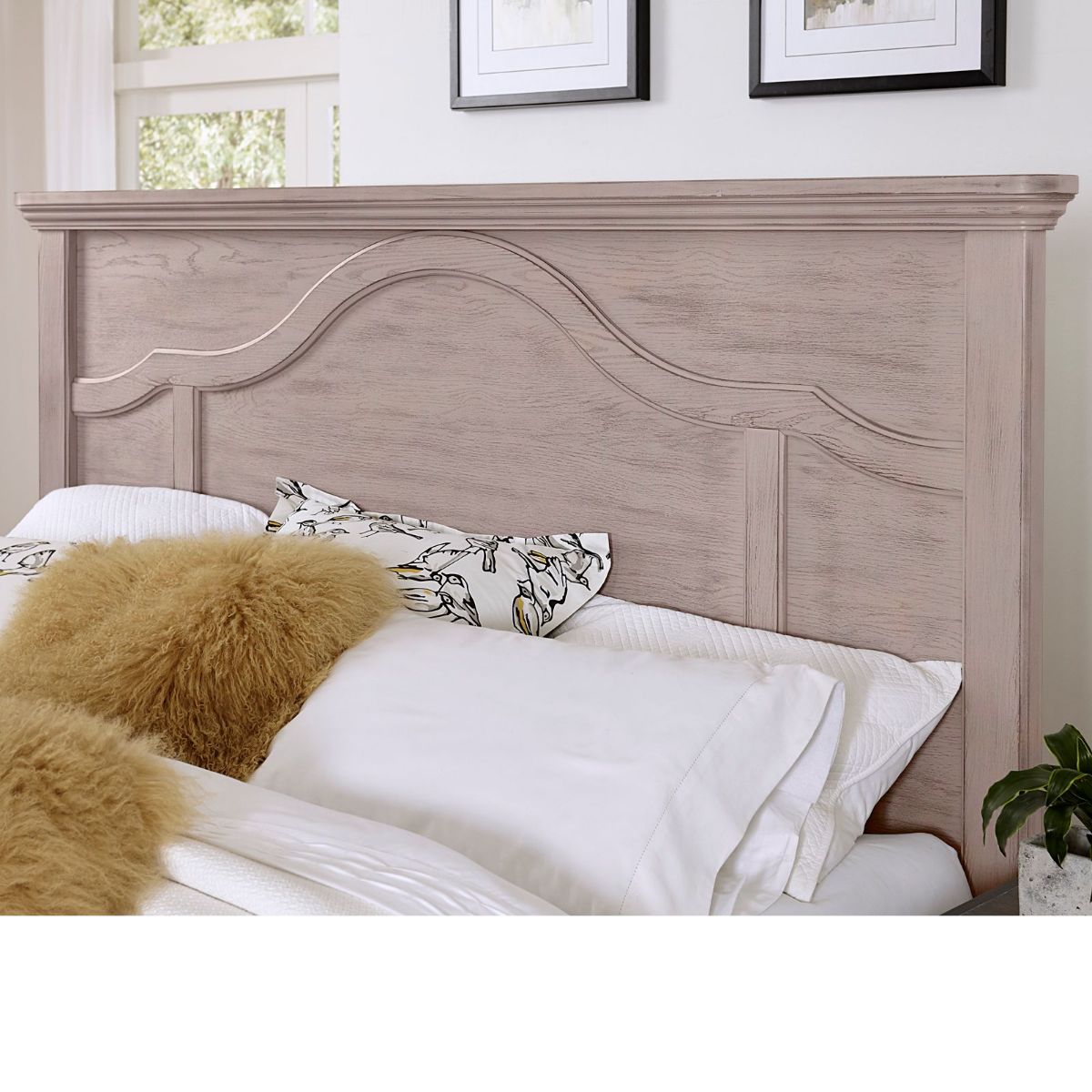 Picture of Bungalow King Mantel Bed