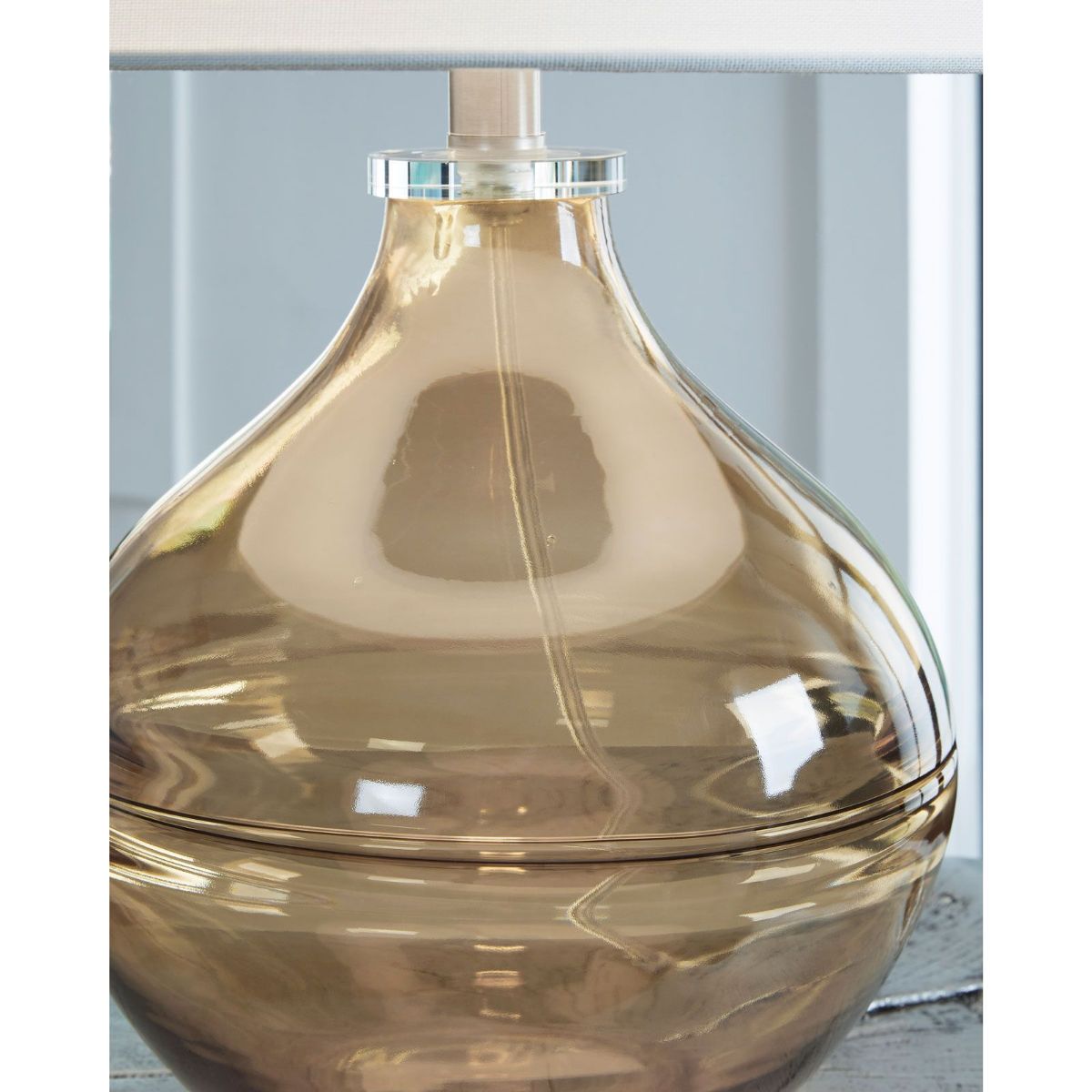 Picture of Lemmit Table Lamp