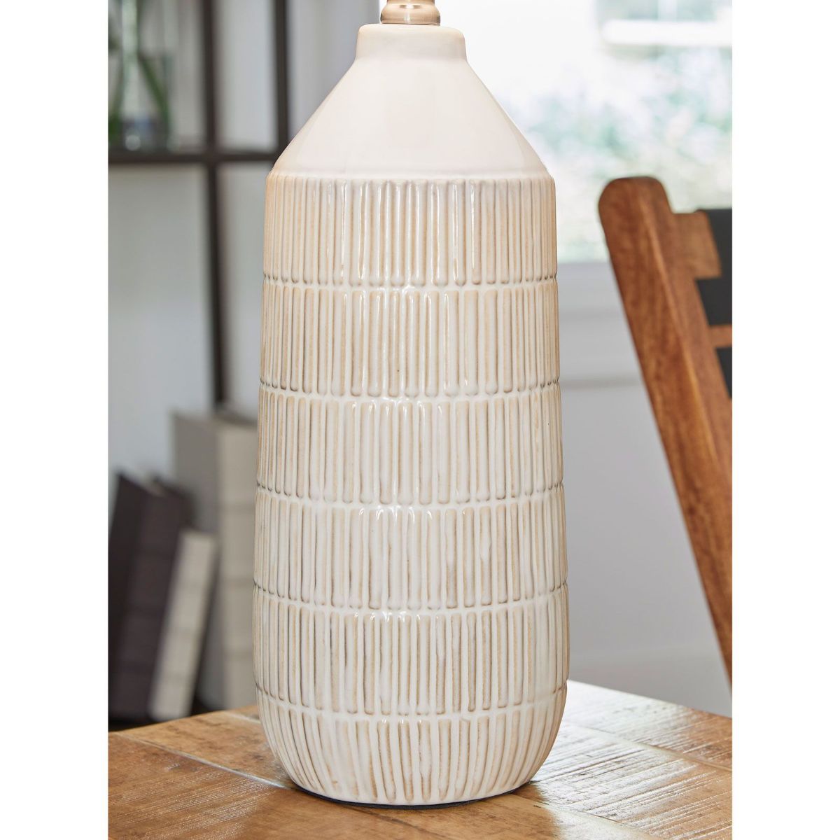 Picture of Willport Table Lamp