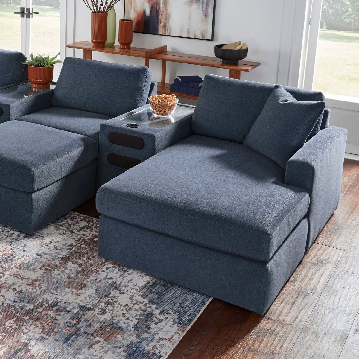 Picture of Modmax Ink Right Arm Facing Chaise