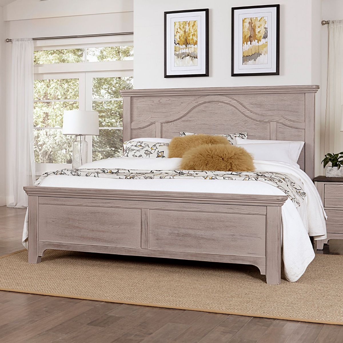 Picture of Bungalow Queen Mantel Bed