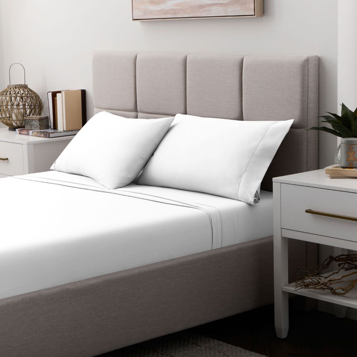 Picture of Full White Soft-Knit Microfiber Sheet Set