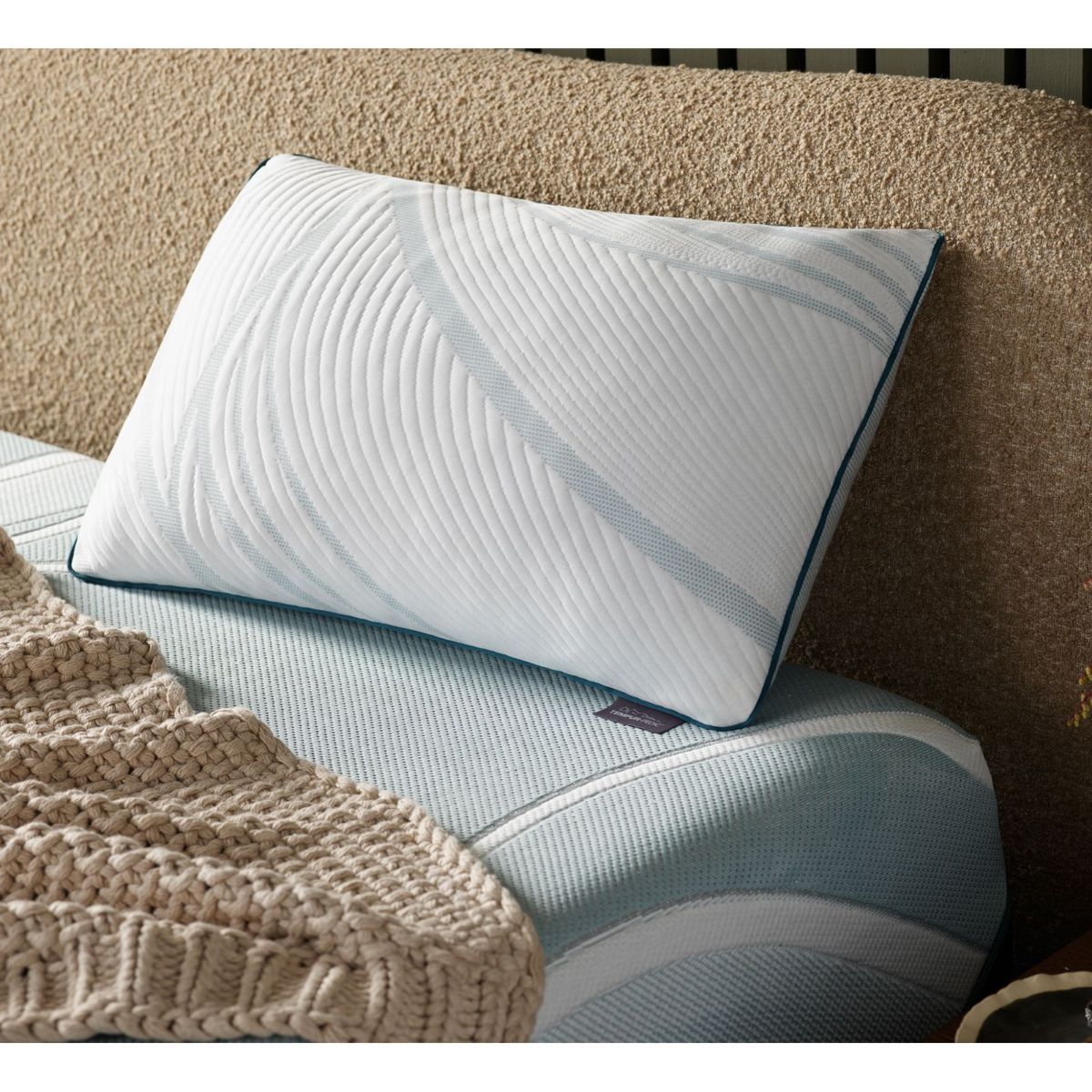 Picture of Queen TEMPUR-Adapt ProAdjust Pillow