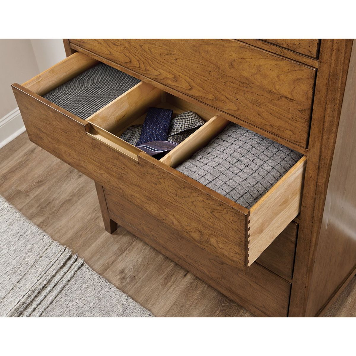 Picture of Aspire Stratata Chest