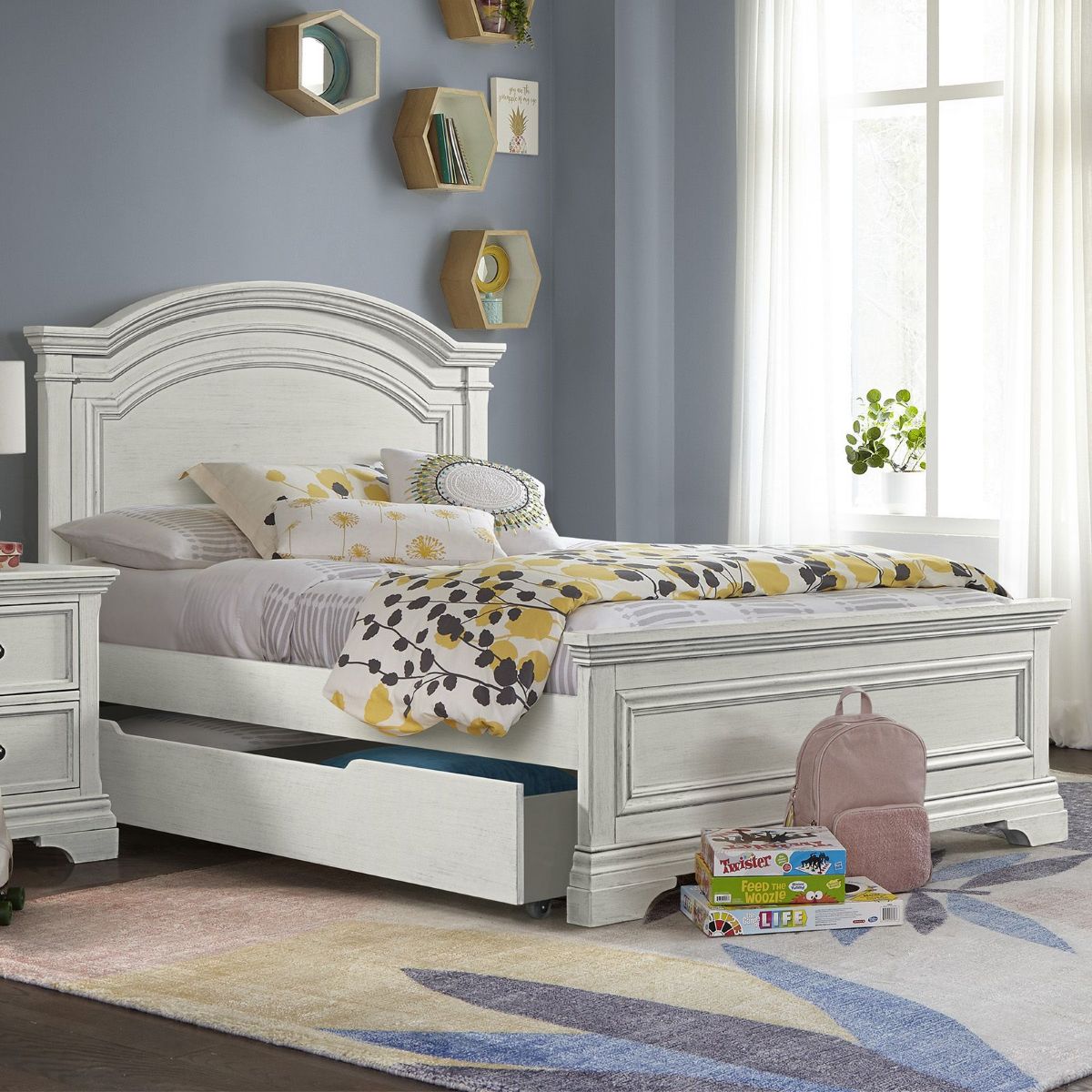 Picture of Olivia Brushed White Full Bed