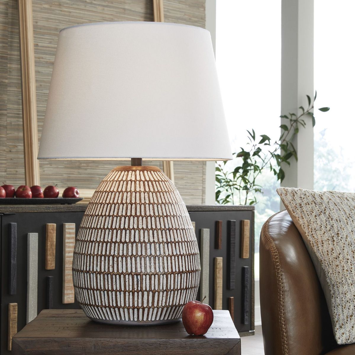 Picture of Darrich Metal Table Lamp
