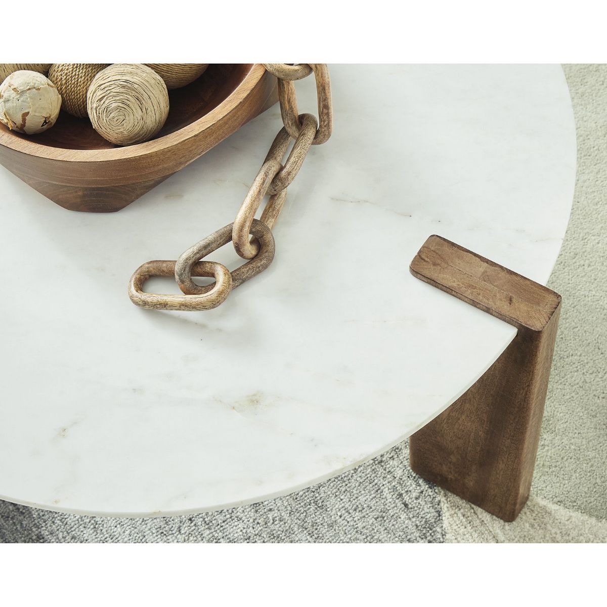 Picture of Isanti Round Cocktail Table