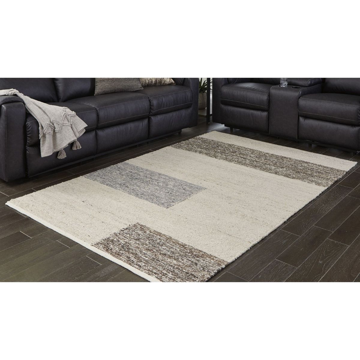 Picture of Barus 5' x 7' Rug