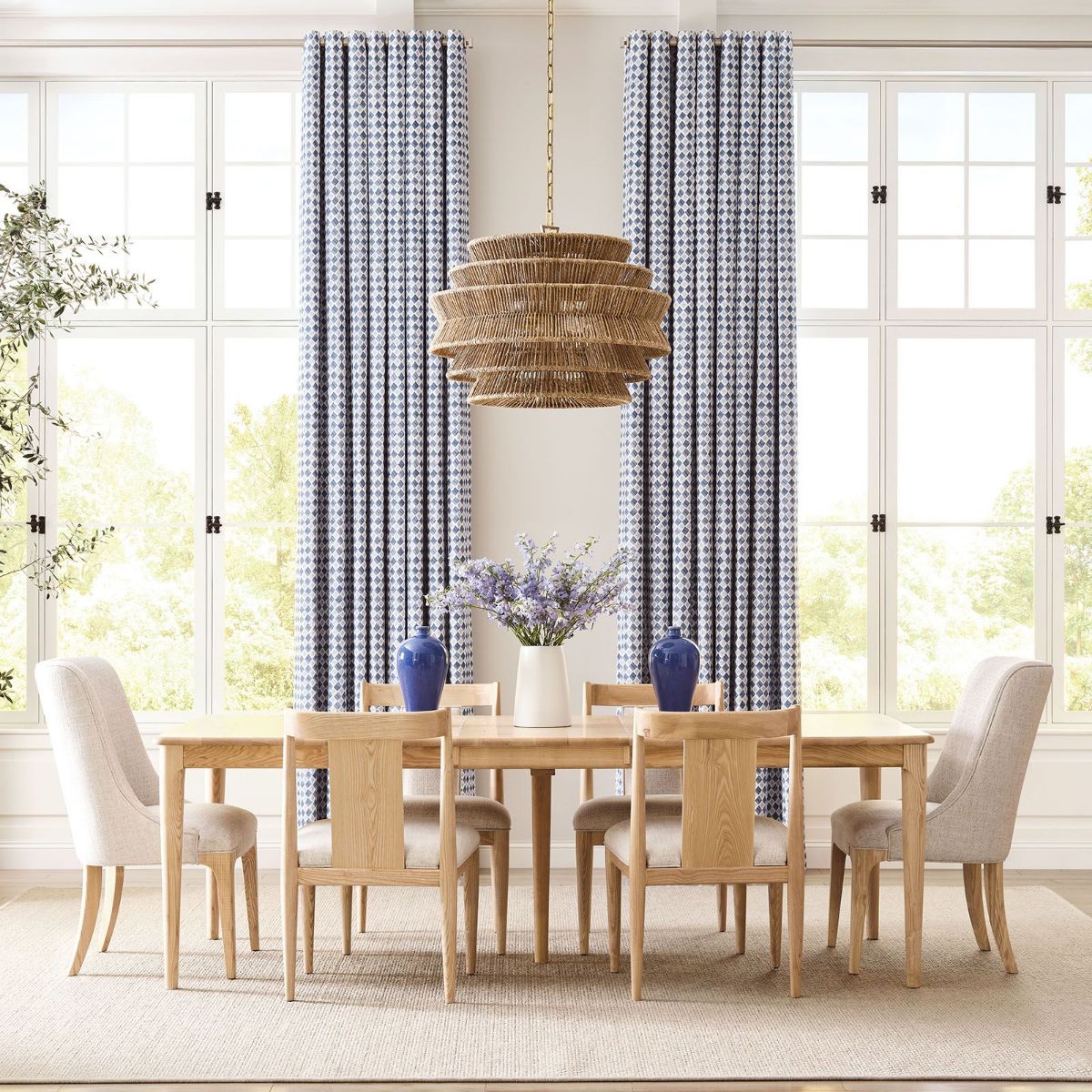 Picture of Hanover Dining Table