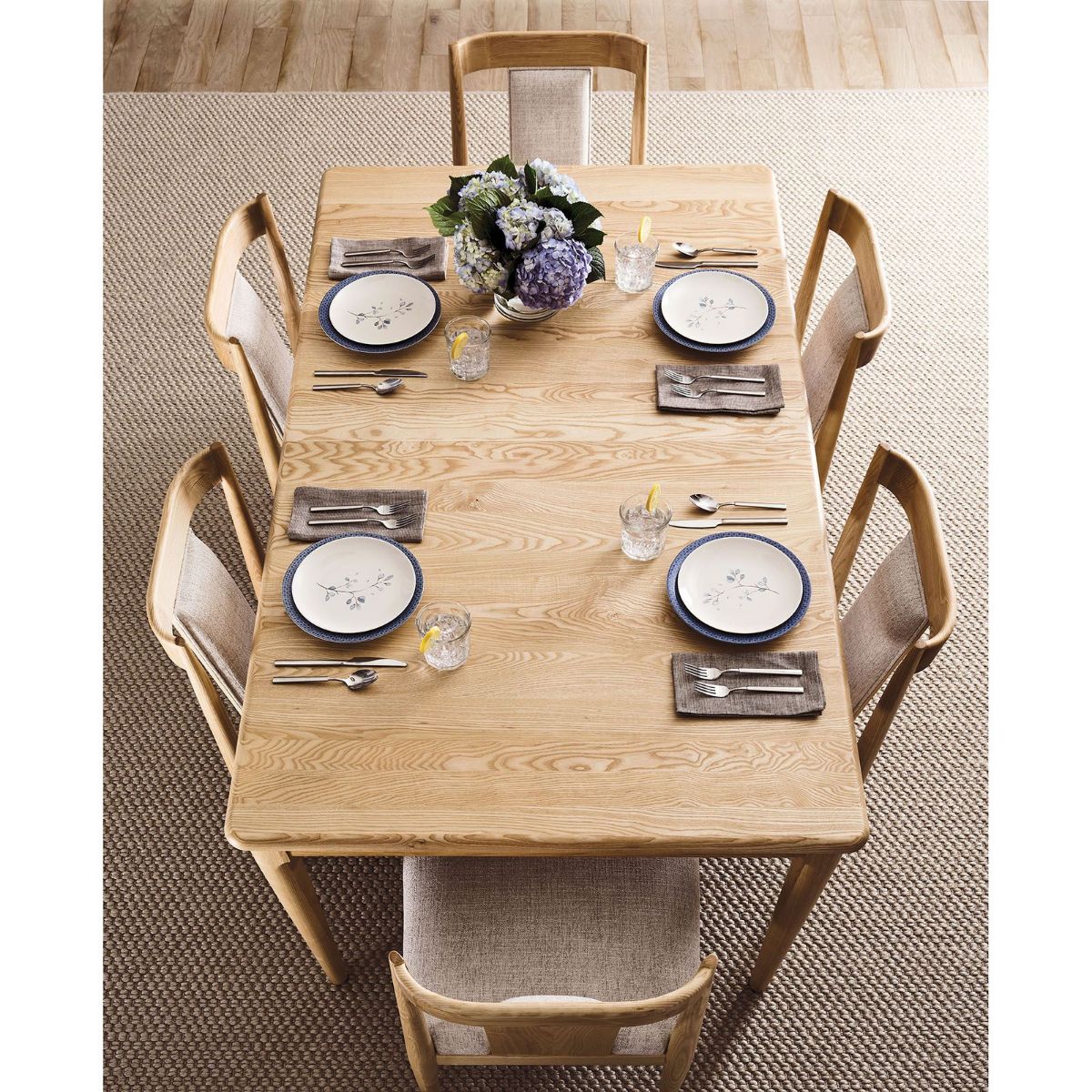 Picture of Hanover Dining Table