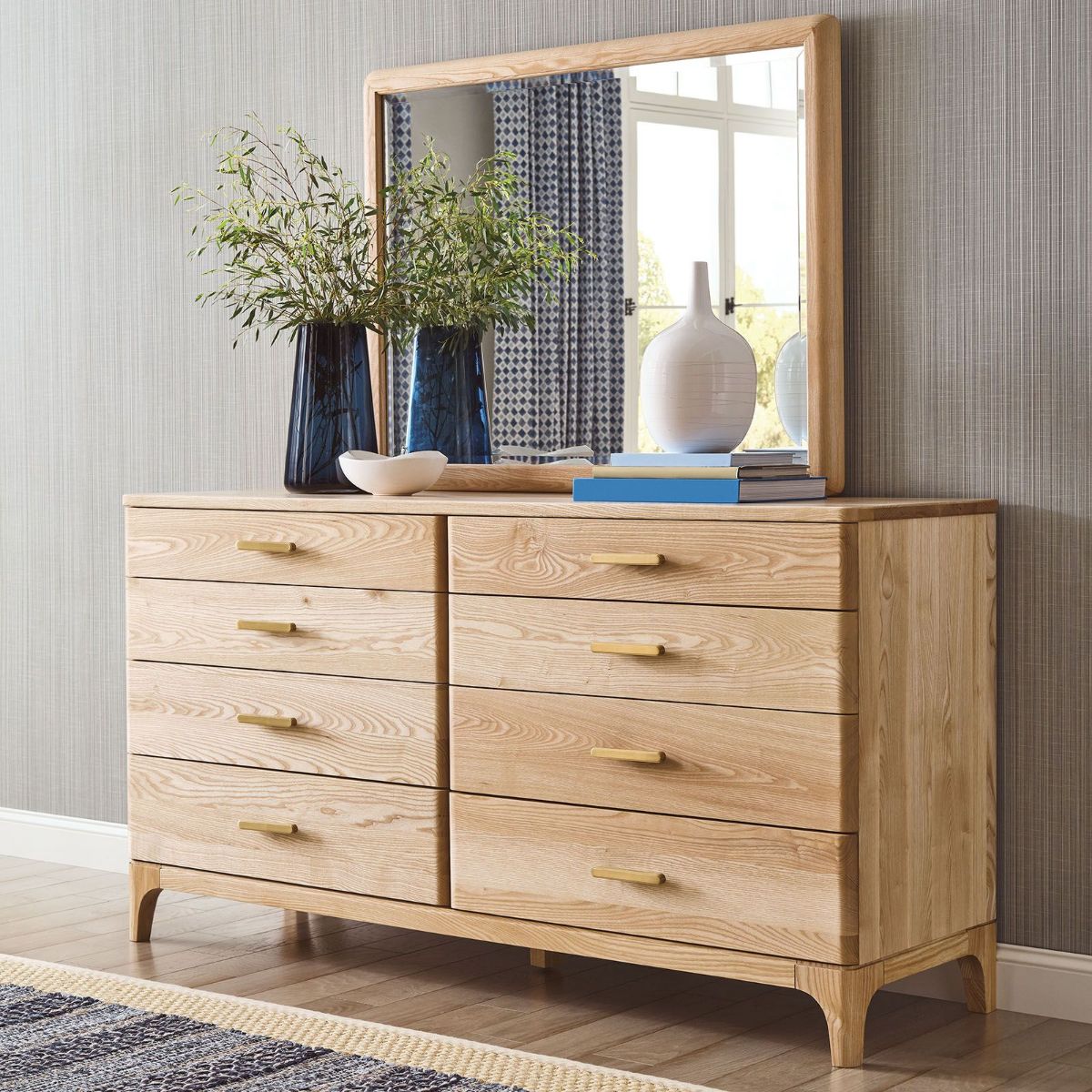 Picture of Essence Dresser