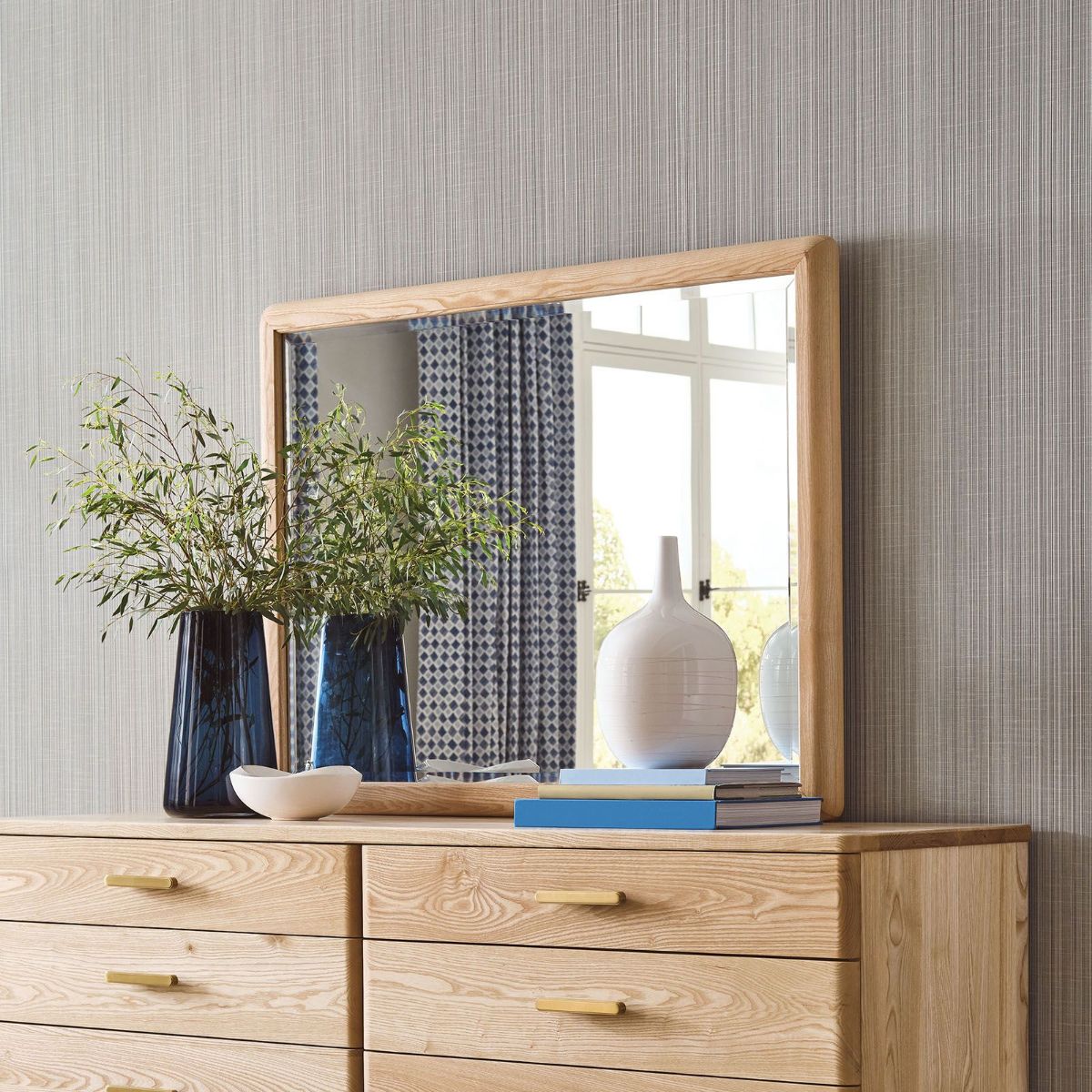 Picture of Essence Mirror