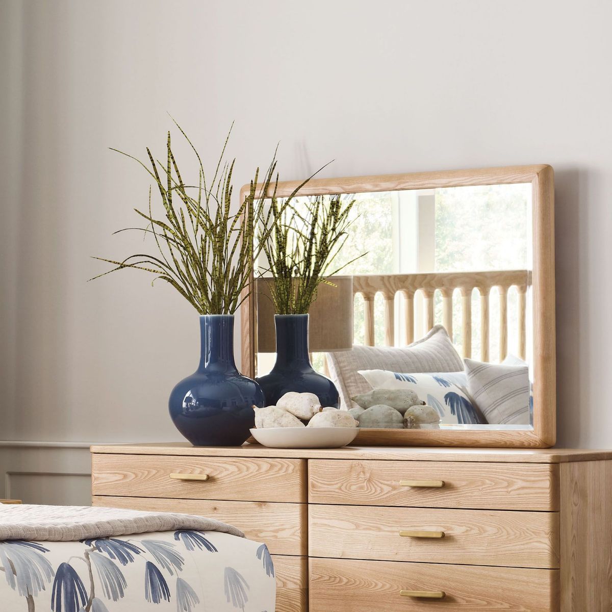 Picture of Essence Mirror