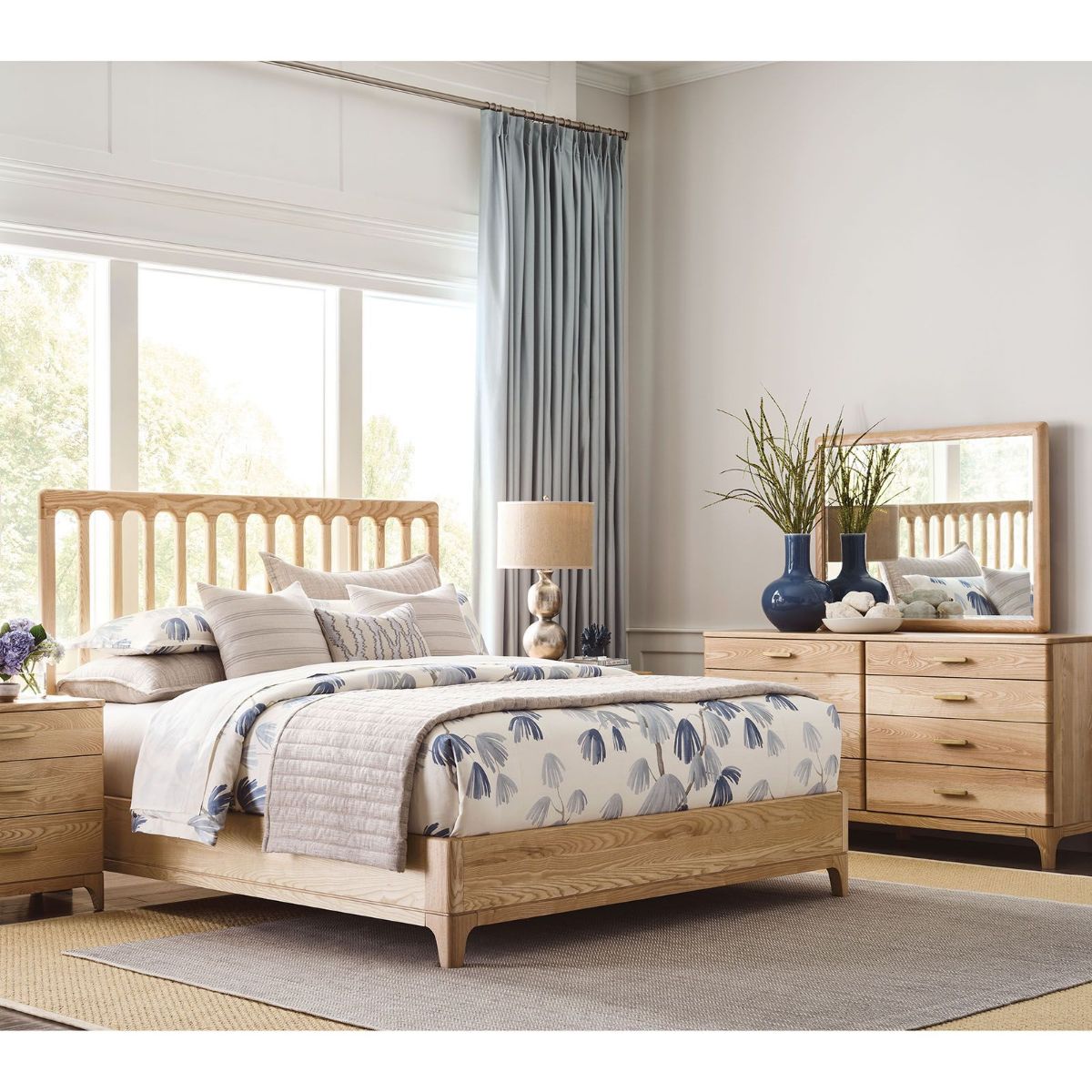 Picture of Essence 3-Piece Queen Bedroom
