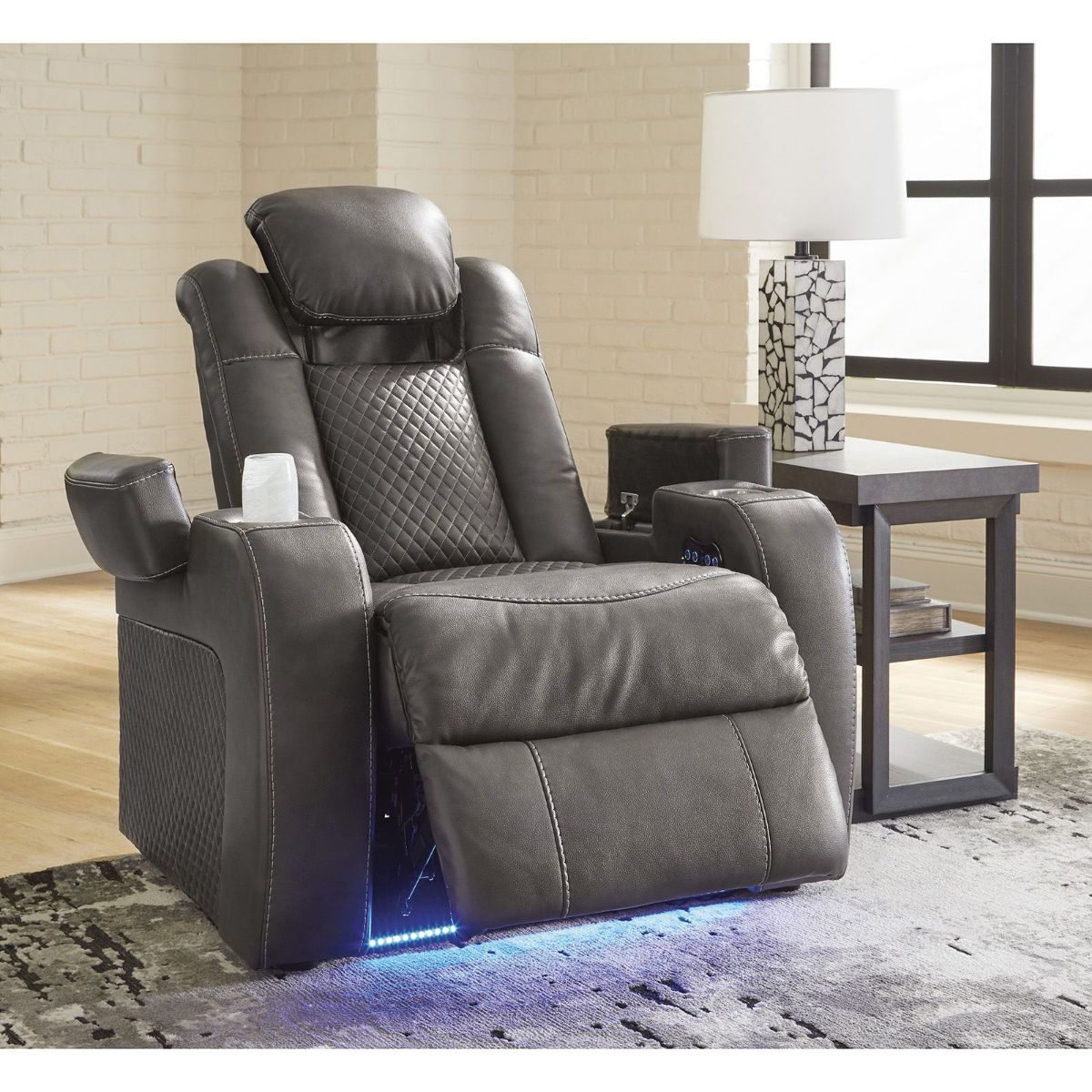 Picture of Fyne-Dyme Shadow Power Recliner