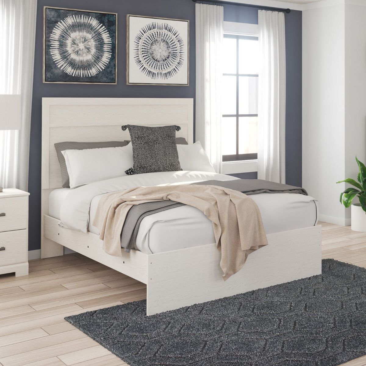 Picture of Stelsie White Full Bed