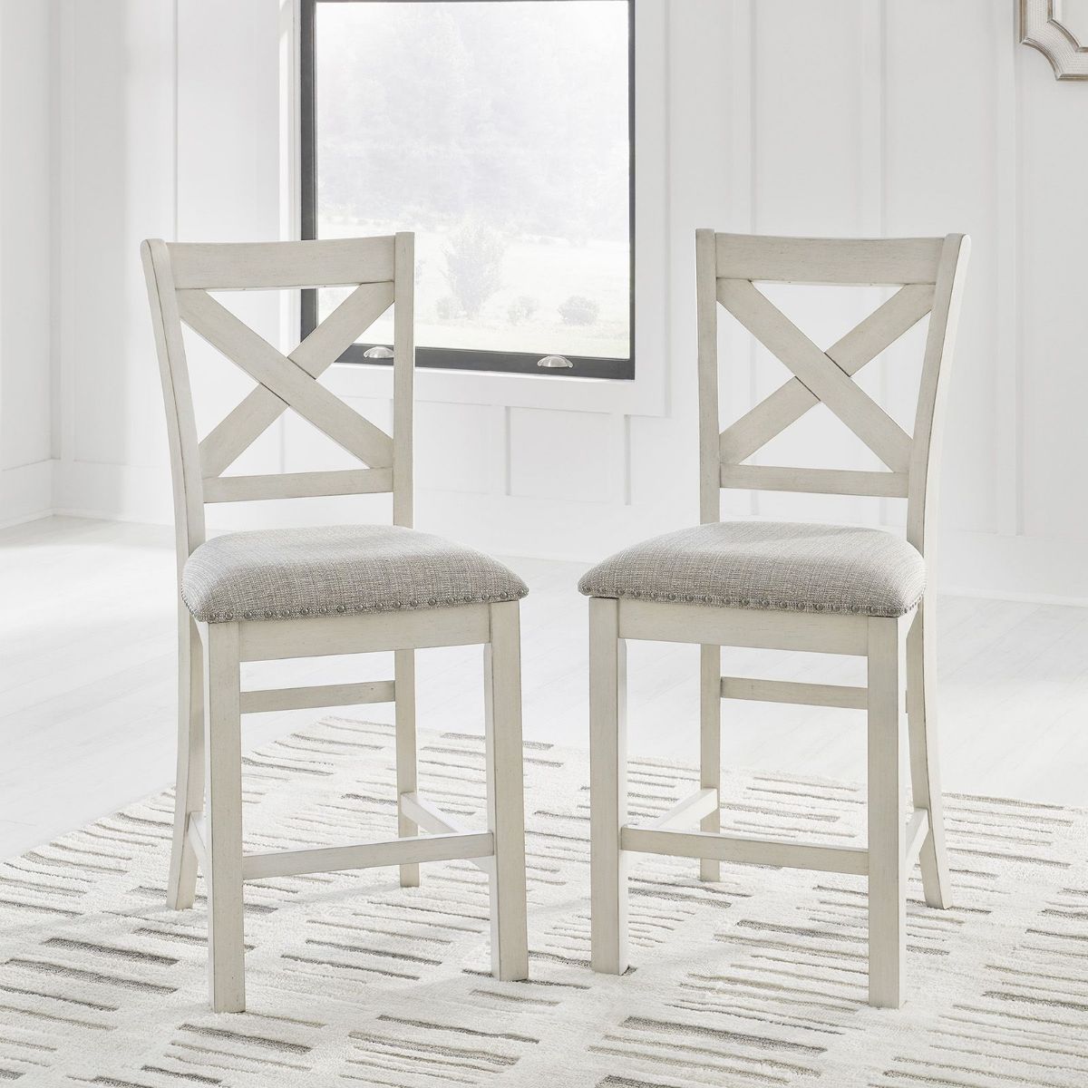 Picture of Robbinsdale 5-Piece Dining Set