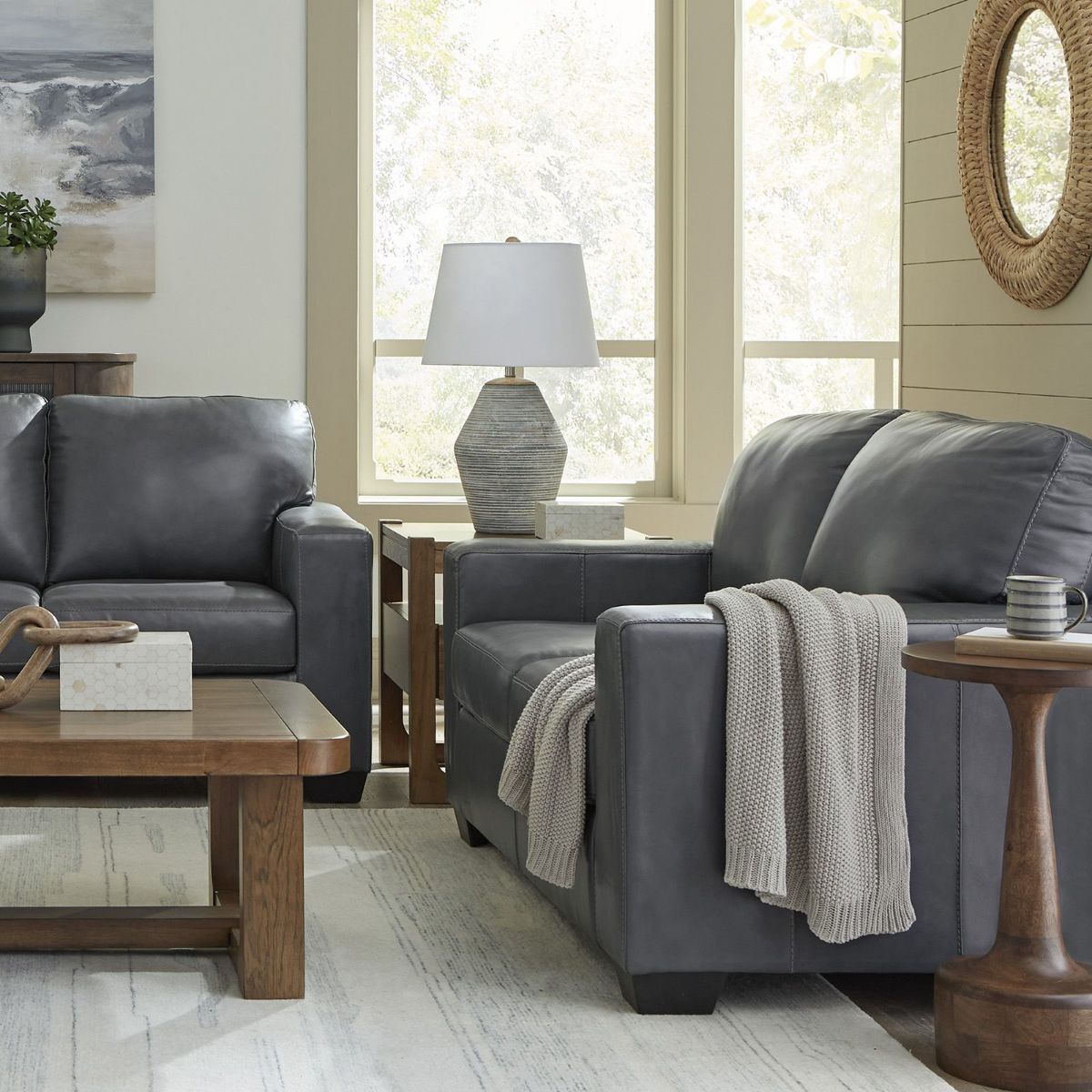 Picture of Bolsena Admiral Leather Loveseat