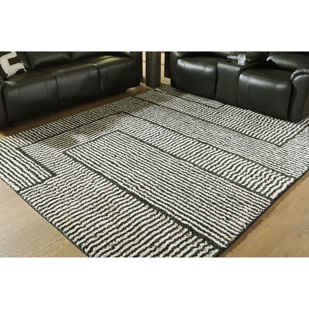 Picture of Kurtmen 5' x 7' Rug