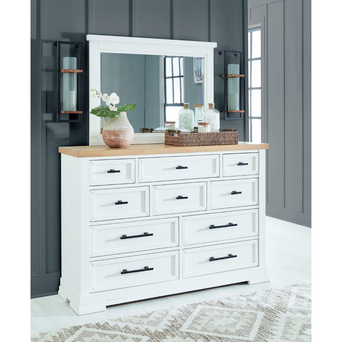 Picture of Ashbryn 3-Piece Queen Bedroom Group