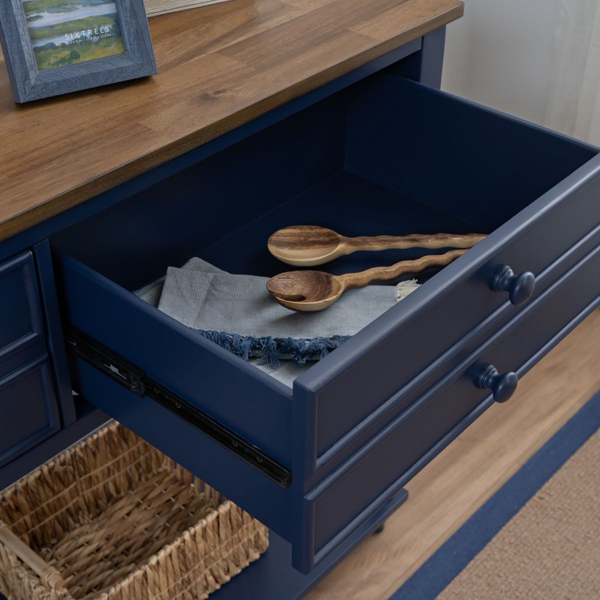 Picture of Trimble Navy Buffet