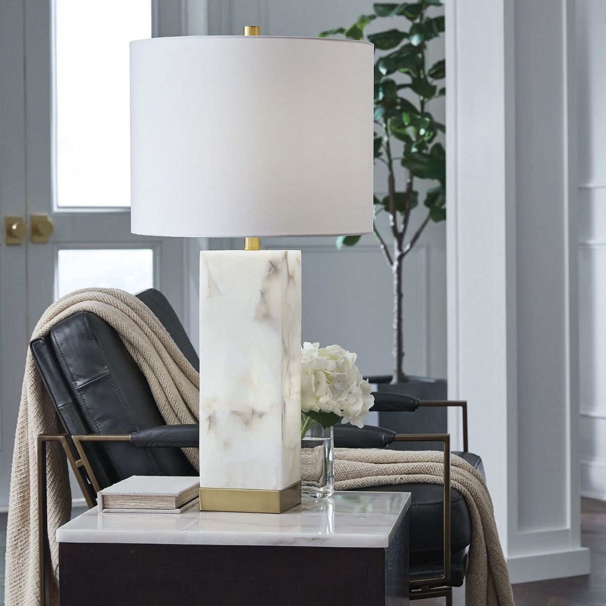 Picture of Linderfield Alabaster Lamp