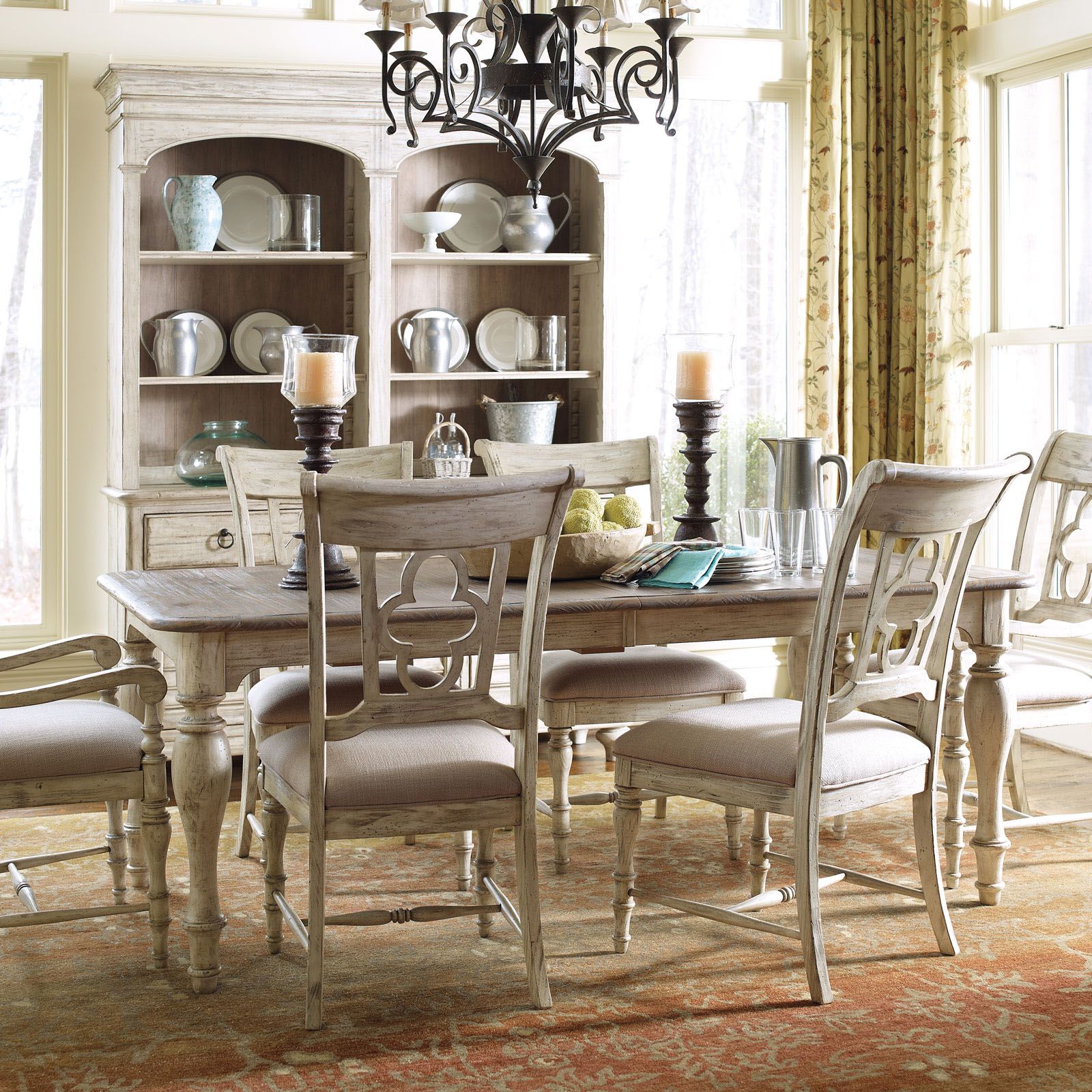デリアン・フェル教授4枚セット Weatherford Table and 4 Chairs