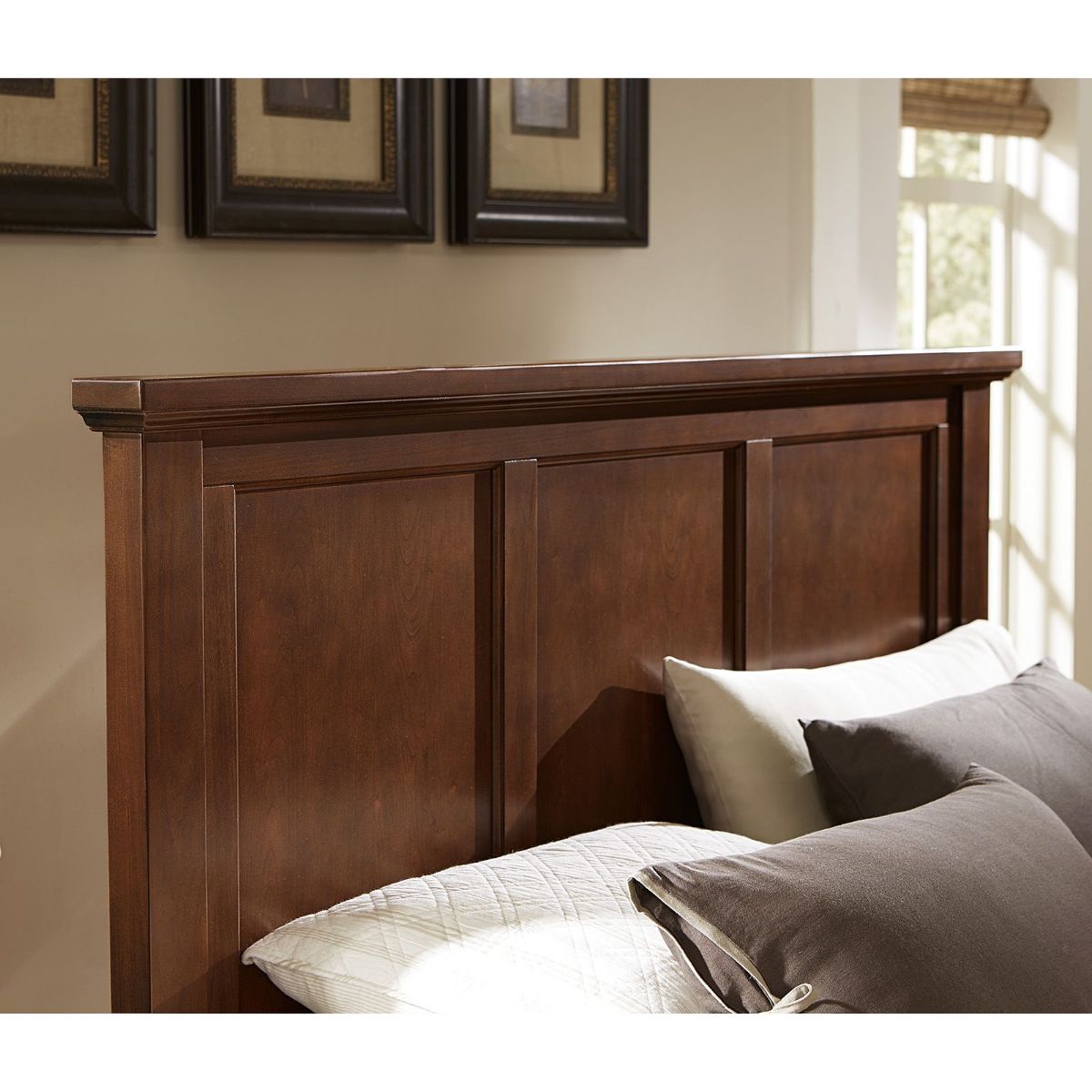 Picture of Bonanza Cherry Full 3-Piece Bedroom Group